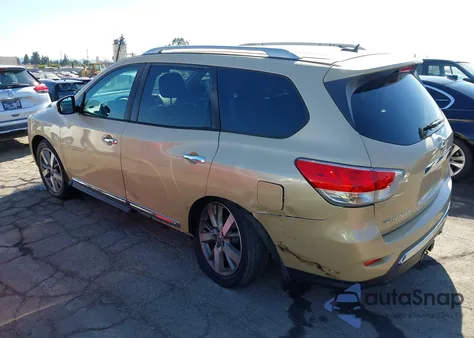 2013 Nissan Pathfinder Platinum из США, поврежденный, VIN 5N1AR2MN3DC607800